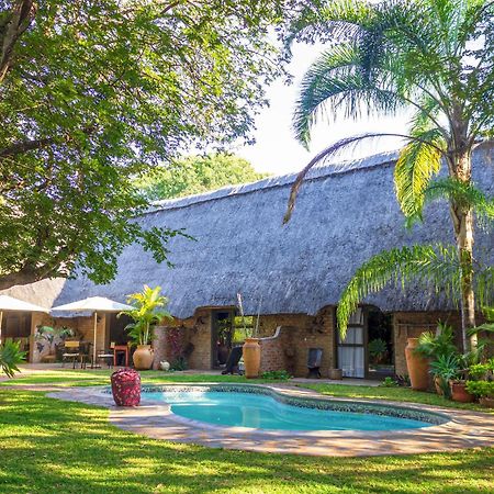 Nguni Lodge Victoria Falls Esterno foto