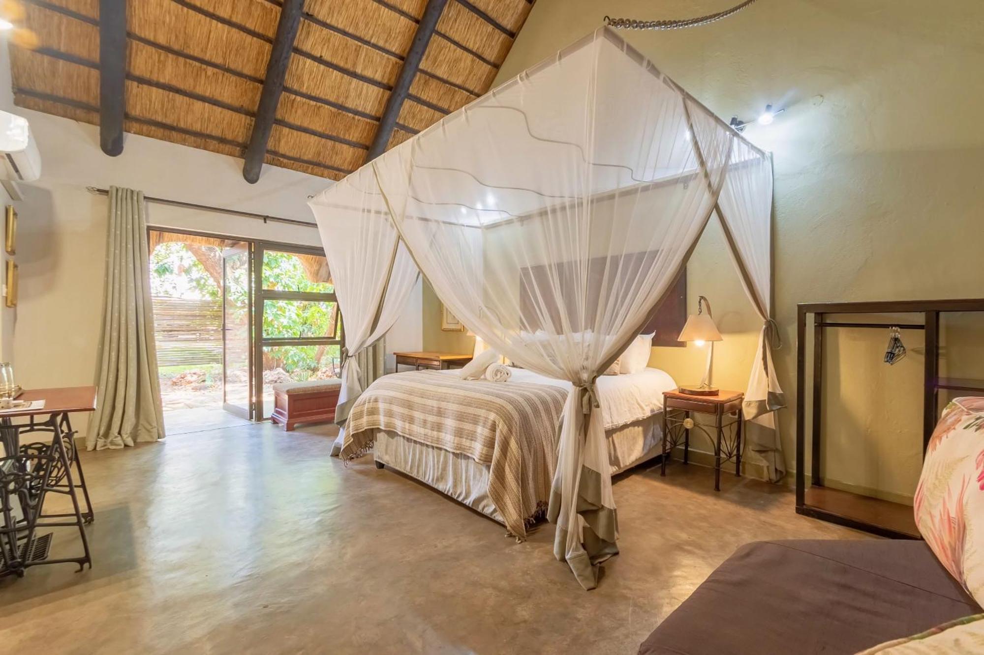Nguni Lodge Victoria Falls Esterno foto